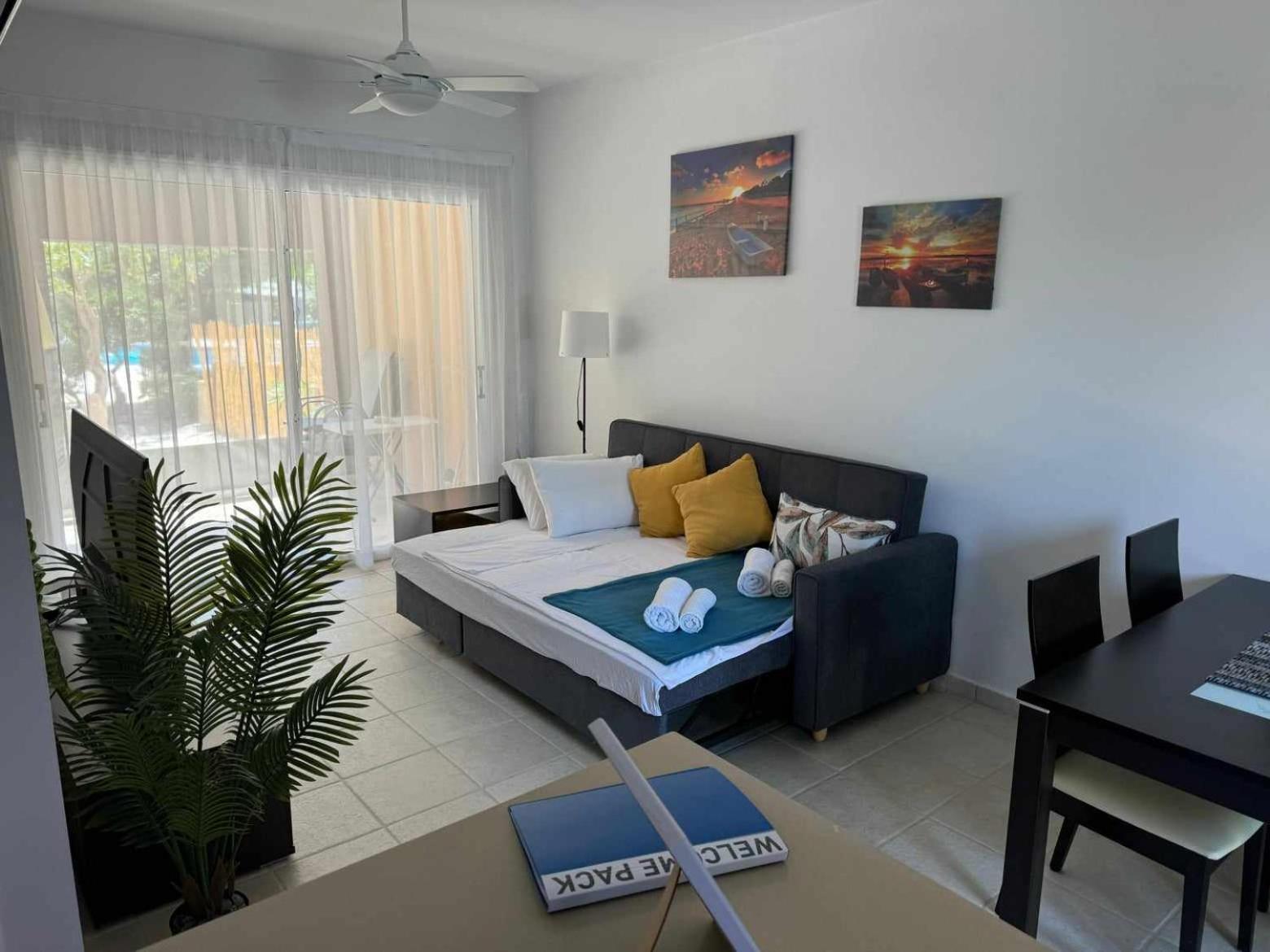 Beautiful Garden Apartment Mandria  Exteriör bild